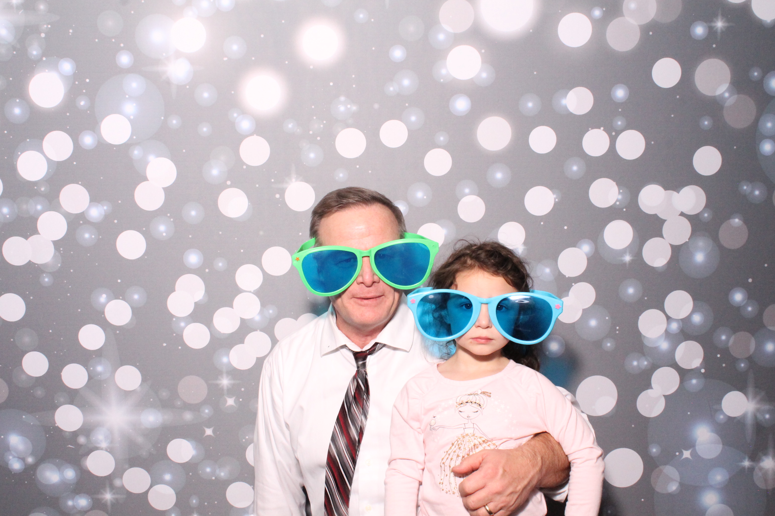 Alex and maggie | View more photos from the event at gallery.photoboothcincy.com/u/PhotoBoothCincy/Alex-and-maggie